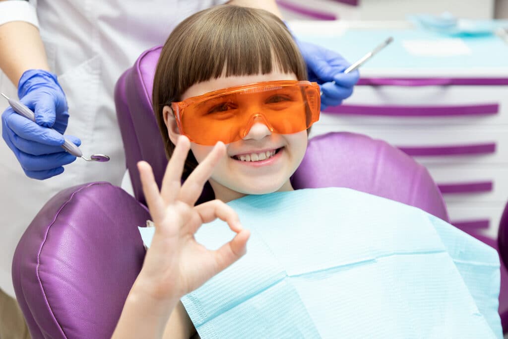 kid.smiling.dental